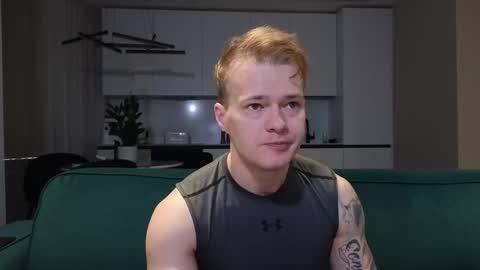 Snapshot of pashka_x chatting on November 2025 06:45:01 AM Pashka online show from November 2025 06:45:01 AM