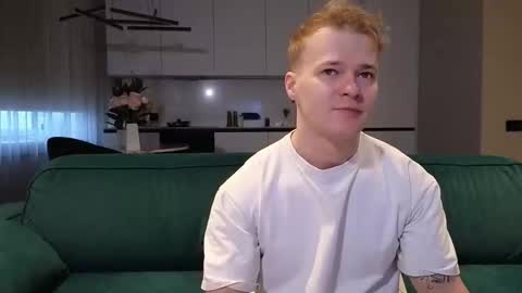 Snapshot of pashka_x chatting on November 2025 07:19:01 AM Pashka online show from November 2025 07:19:01 AM