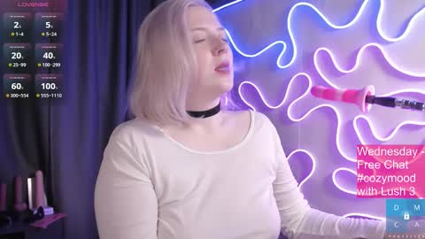 Snapshot of passion_luna chatting on October 2025 04:54:01 AM LunaAlan online show from October 2025 04:54:01 AM