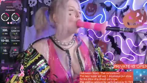 Snapshot of passion_luna chatting on October 2025 05:19:01 AM LunaAlan online show from October 2025 05:19:01 AM