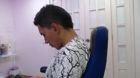 patrick_and_greeicy online show from January 2025 03:20:01 AM