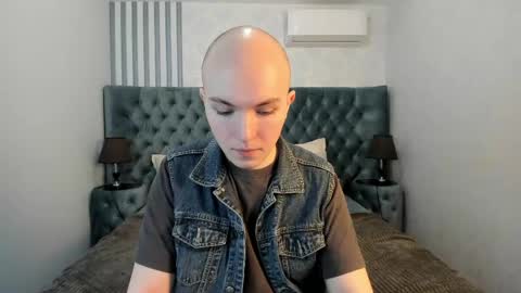 Snapshot of patrickbevy chatting on May 2026 01:57:16 AM Patrick online show from May 2026 01:57:16 AM