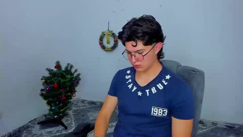 Snapshot of patrik027 chatting on December 2024 11:40:02 PM .... online show from December 2024 11:40:02 PM