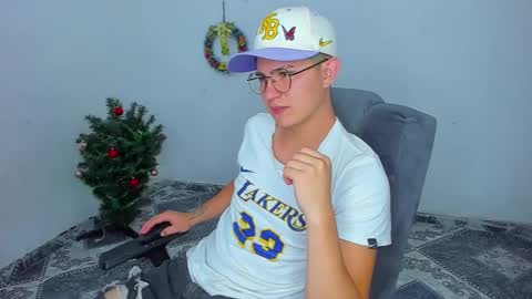 Snapshot of patrik027 chatting on January 2025 10:29:02 PM .... online show from January 2025 10:29:02 PM