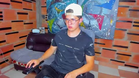 Snapshot of patrik027 chatting on January 2025 07:13:02 PM .... online show from January 2025 07:13:02 PM