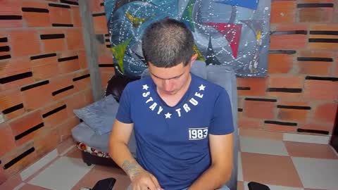 Snapshot of patrik027 chatting on January 2025 11:25:01 PM .... online show from January 2025 11:25:01 PM