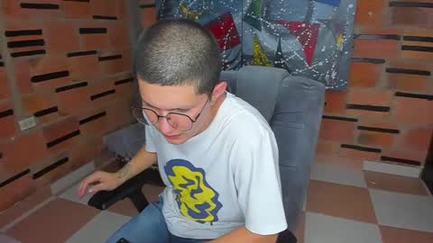Snapshot of patrik027 chatting on February 2025 11:09:02 PM .... online show from February 2025 11:09:02 PM
