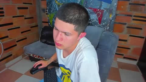 Snapshot of patrik027 chatting on March 2025 04:57:02 AM .... online show from March 2025 04:57:02 AM