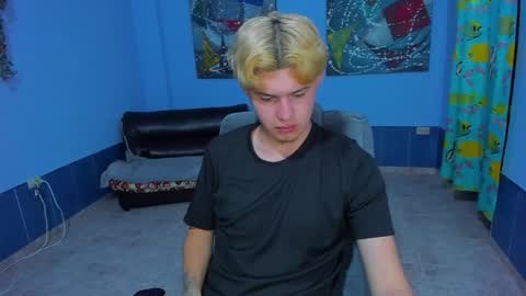 Snapshot of patrik027 chatting on September 2025 07:02:02 PM .... online show from September 2025 07:02:02 PM