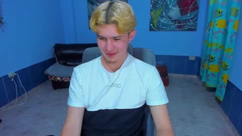 Snapshot of patrik027 chatting on September 2025 06:25:02 AM .... online show from September 2025 06:25:02 AM