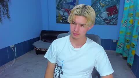 Snapshot of patrik027 chatting on October 2025 08:13:02 PM .... online show from October 2025 08:13:02 PM