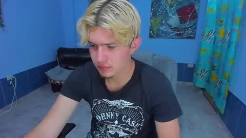 Snapshot of patrik027 chatting on October 2025 07:37:02 PM .... online show from October 2025 07:37:02 PM