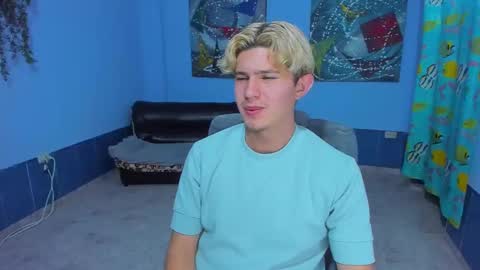 Snapshot of patrik027 chatting on November 2025 04:36:01 AM .... online show from November 2025 04:36:01 AM