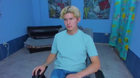 Snapshot of patrik027 chatting on November 2025 08:02:02 AM .... online show from November 2025 08:02:02 AM