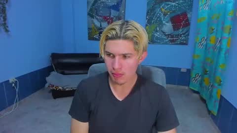 Snapshot of patrik027 chatting on November 2025 03:06:02 AM .... online show from November 2025 03:06:02 AM