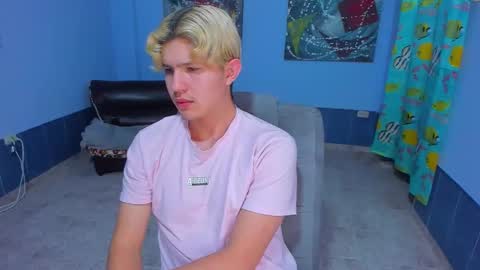 Snapshot of patrik027 chatting on November 2025 07:25:02 AM .... online show from November 2025 07:25:02 AM