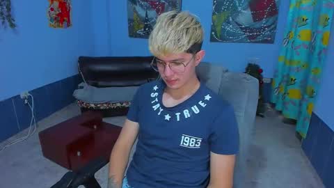 Snapshot of patrik027 chatting on December 2025 07:39:01 AM .... online show from December 2025 07:39:01 AM