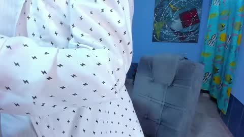 Snapshot of patrik027 chatting on December 2025 07:21:02 PM .... online show from December 2025 07:21:02 PM