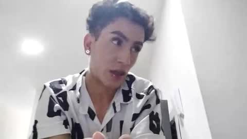 Snapshot of patrik_12 chatting on January 2025 10:04:01 PM patrik online show from January 2025 10:04:01 PM