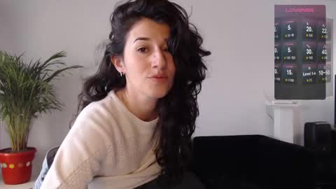 paula online show from February 2025 01:09:02 PM