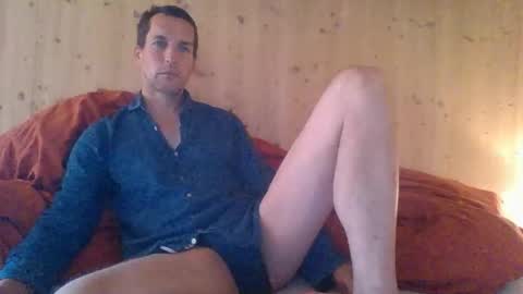 Snapshot of paueriwan chatting on October 2025 08:26:02 AM paueriwan online show from October 2025 08:26:02 AM