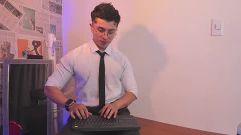 Snapshot of paul_evanss chatting on February 2025 03:18:02 PM Paul online show from February 2025 03:18:02 PM