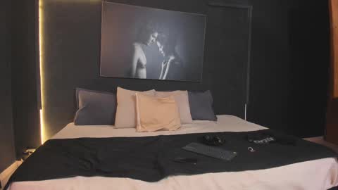 Snapshot of paul_evanss chatting on February 2025 12:22:02 PM Paul online show from February 2025 12:22:02 PM