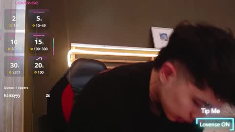 Snapshot of paul_evanss chatting on October 2025 02:13:01 PM Paul online show from October 2025 02:13:01 PM