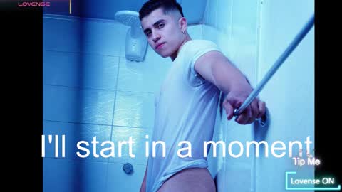 Snapshot of paul_evanss chatting on December 2025 01:05:02 PM Paul online show from December 2025 01:05:02 PM