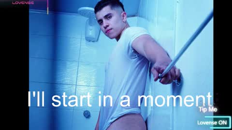 Snapshot of paul_evanss chatting on December 2025 01:05:02 PM Paul online show from December 2025 01:05:02 PM