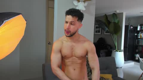 Snapshot of paul_reyborg chatting on March 2026 03:33:01 PM Paul online show from March 2026 03:33:01 PM