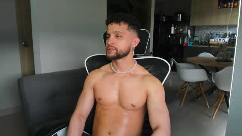 Snapshot of paul_reyborg chatting on April 2026 08:55:01 PM Paul online show from April 2026 08:55:01 PM