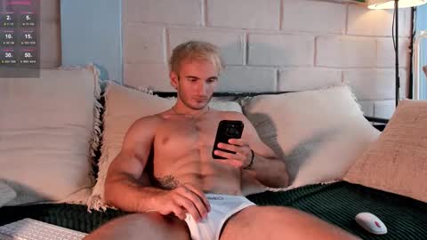 Snapshot of paul_rubini chatting on March 2026 09:02:02 AM Paul online show from March 2026 09:02:02 AM