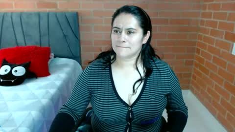 Snapshot of paula__117 chatting on June 2026 08:13:02 PM paula__117 online show from June 2026 08:13:02 PM