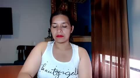 PAULA online show from January 2025 07:34:02 PM