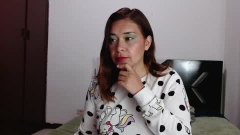 Snapshot of paula_anderson chatting on April 2026 03:59:01 AM PAULA online show from April 2026 03:59:01 AM