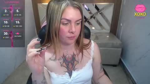 Snapshot of paula_b_ chatting on March 2026 03:07:01 PM Paula online show from March 2026 03:07:01 PM