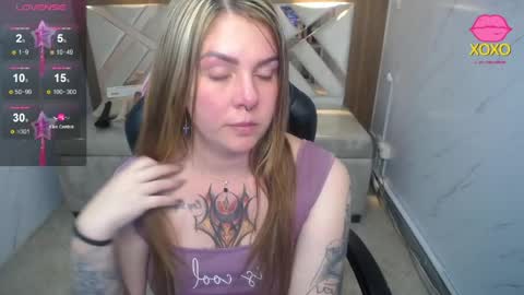 Snapshot of paula_b_ chatting on April 2026 12:49:01 PM Paula online show from April 2026 12:49:01 PM
