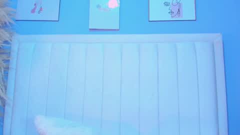 Pau online show from February 2025 10:53:02 PM