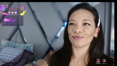 Snapshot of paula_daniela1 chatting on April 2026 10:18:01 PM Paula online show from April 2026 10:18:01 PM