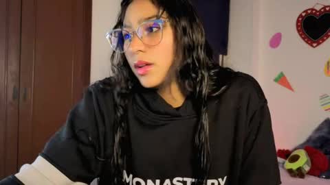 Paula  online show from April 2026 04:30:02 AM