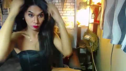 paulaontop online show from January 2025 05:00:02 PM