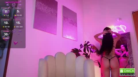 Paula Toro  online show from September 2025 11:43:01 AM