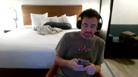 Snapshot of pauldemonte chatting on April 2026 05:41:01 AM pauldemonte online show from April 2026 05:41:01 AM