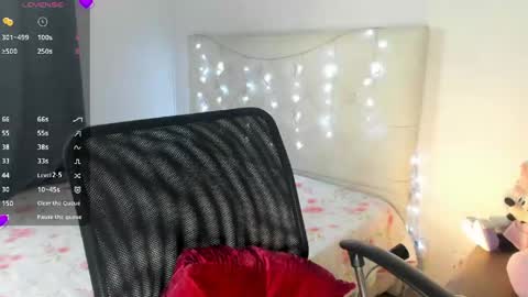 Snapshot of paulina_afrodita chatting on May 2026 05:44:01 PM MEGANLovense is active Private is OpenAnd my Fav thing is Squirt On ur Face and make ur dick happy. online show from May 2026 05:44:01 PM