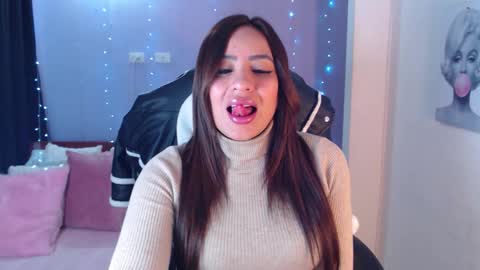 Snapshot of paulina_galvis2700 chatting on January 2026 04:23:02 PM paulina online show from January 2026 04:23:02 PM