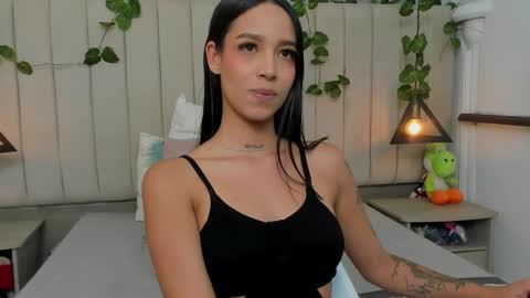 PAULINA  online show from February 2026 10:48:02 PM