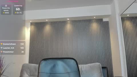 Snapshot of paulina_sweett chatting on January 2025 05:56:01 PM Paulina online show from January 2025 05:56:01 PM