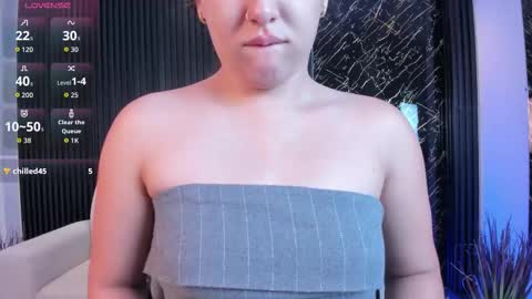 Snapshot of paulina_sweett chatting on September 2025 12:49:02 PM Paulina online show from September 2025 12:49:02 PM