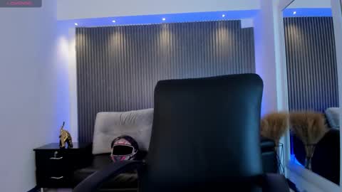 Snapshot of paulina_sweett chatting on September 2025 12:19:01 PM Paulina online show from September 2025 12:19:01 PM